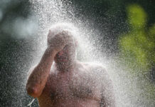 Wasser sorgt für Abkühlung bei Hitze-Wetter